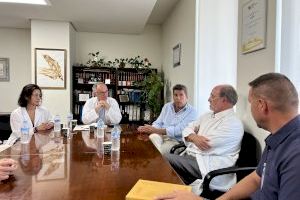 Carlos Mazón se reúne con responsables del Hospital General de Alicante para acelerar las actuaciones de climatización