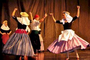 Fusió de balls a Benitatxell amb l’intercanvi folklòric entre el Grup de Danses Morro Falquí i el Grup Puig de Bonany de Petra