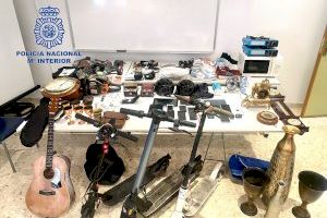 Detenidos tras ser pillados in fraganti en el robo de una vivienda en Alzira: se les imputan otros cuatro robos
