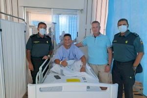 Un guàrdia civil fora de servei salva a tres xiquets de morir ofegats en una platja del Grau de Castelló
