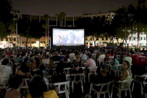 ‘Cinema a la plaça’ cierra una nueva edición batiendo récords de asistencia en Torrent