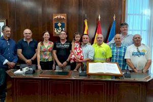 5 peones del cementerio municipal toman posesión de su cargo como funcionarios del Ayuntamiento de Villajoyosa