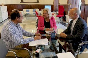 Ferrer San Segundo i Juristes Valencians tracten sobre Vinatea i la recuperació del dret civil valencià