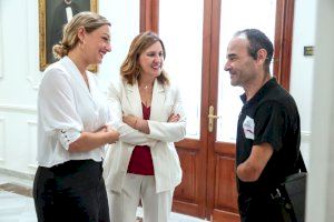 María José Catalá recibe a Ricardo Ten y le felicita por sus éxitos deportivos y su gran humanidad