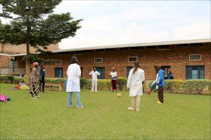 Un total de 12 personas participan en la X edición del programa de voluntariado que la UMH lleva a cabo en Ruanda