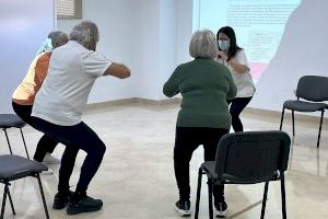 “Ponte fuerte” en el taller organizado por el Centro de Salud Santa Faz para promover el ejercicio físico