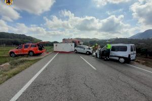 Accidente mortal: un fallecido en el choque frontal entre dos vehículos entre Corbera y Alzira
