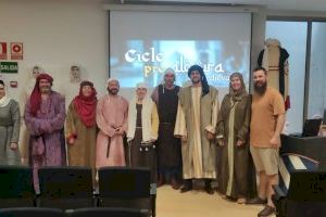 L’Alcora pone en marcha el ciclo pre Al-qüra Medieval con una charla sobre indumentaria del siglo XIII