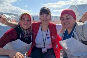 Una enfermera valenciana, condecorada por su ayuda humanitaria en los terremotos de Turquía
