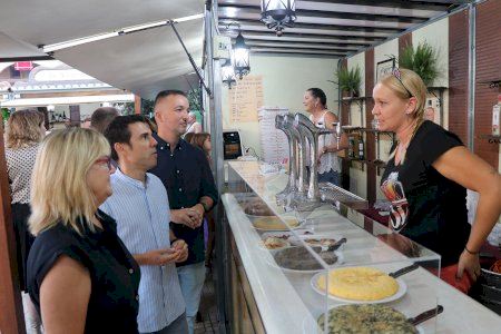 Llíria ofereix la seua millor gastronomia en la Fira “A mos redó”