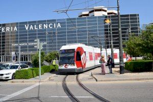 Infraestructuras facilita el transporte en tranvía a Feria Valencia para acudir a Hábitat y Home Textiles Premium