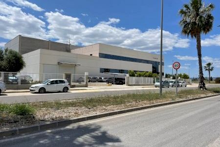 Alzira s’adherix a la Xarxa de Municipis Industrials de la Comunitat Valenciana