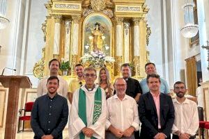 Pedro Juárez toma posesión del cargo de nuevo párroco de la Iglesia de Santa Teresa de El Campello