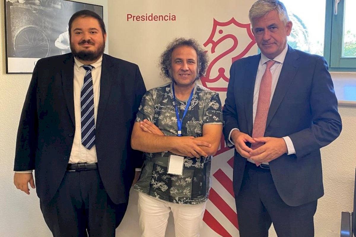 Santiago Lumbreras se reúne con representantes de la Cátedra de Transparencia y Gestión de Datos de la UPV