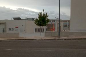 Colegio público de Castalla empieza el curso con nuevo edificio pero sin luz