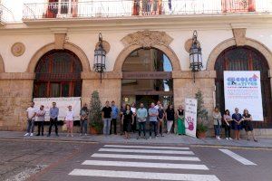 Sagunt guarda un minut de silenci en senyal de condemna i repulsa pel presumpte assassinat masclista a Tarragona