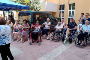 Más 400 jubilados disfrutan de la fiesta del Día del Jubilado en Villajoyosa