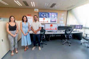 Visita de la Fundación Universidad-Empresa de la Universitat de València a la Smart Office