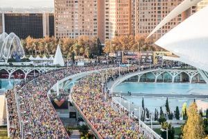 El Ayuntamiento subvenciona  a Correcaminos con 164.000 € para organizar la Volta a Peu  y el Maratón Trinidad Alfonso