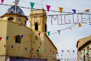 Empiezan las fiestas patronales en honor a San Miguel en el barrio de la Ermita de San Antonio