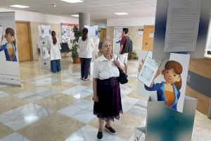 El vestíbulo del Hospital de Sant Joan acoge la exposición de relatos del primer concurso mundial sobre seguridad del paciente