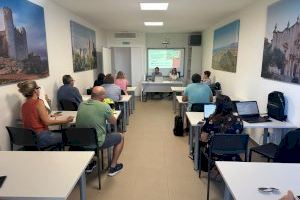 El Ayuntamiento de Alcalà-Alcossebre celebra reuniones técnicas con empresarios locales sobre  los clubes de producto de turístico