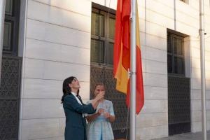 Burriana celebra el Día de la Hispanidad con la izada de la bandera de España