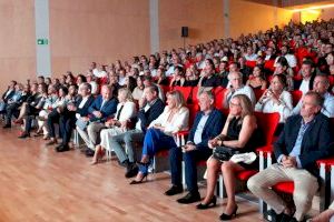 El alcalde de Benidorm arropa al Club Opinión en la celebración de su XV aniversario