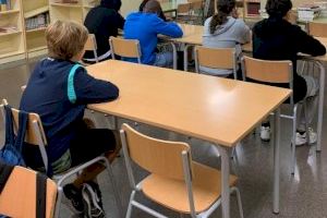 Un centenar de profesionales analiza en Quart de Poblet el cambio de paradigma del absentismo escolar: del parque a encerrarse en casa