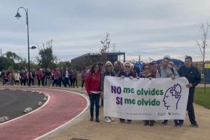 200 vecinos de Quart de Poblet participan en la Marcha Solidaria contra el Alzhéimer bajo el lema “No me olvides si me olvido”