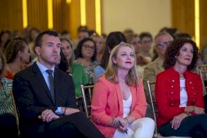 La Diputació de València entrega els premis Celia Amorós