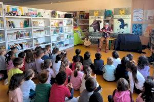 Més de 500 xiquets, xiquetes i jóvens de Peníscola participen en les activitats de promoció de la lectura a la Biblioteca Municipal
