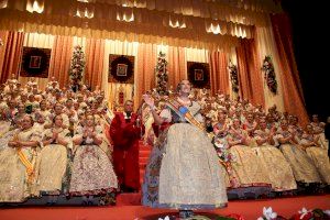 GALERÍA DE FOTOS | Consulta los mejores momentos de la Exaltación a la Reina Fallera de Burriana 2024