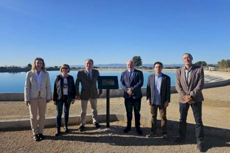 Aguirre inaugura una bassa de reg que donarà servei a un miler d’agricultors i prop de 1.500 hectàrees de cultius de Llíria i Marines