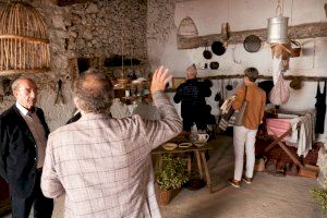 Tradició, mode de vida i curiositats del passat atrauen a més de mig centenar de visitants a Suera