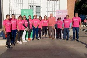 Más de 300 valldalbenses participan en una marcha contra el cáncer