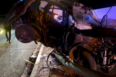 Una imprudencia al volante acaba en un brutal accidente en Santa Pola