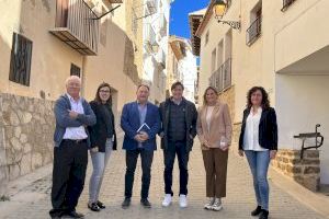 La delegada del Consell en Castellón y el director general de Administración Local visitan Cortes de Arenoso y Villahermosa del Río