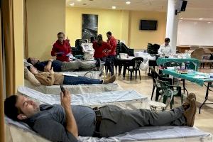 13 personas donaron sangre ayer en el Salón Social El Cirer