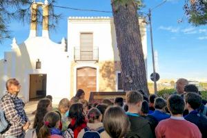 Los escolares de Burriana realizan un tour por la ermita de les Alqueries de Ferrer y el convento de Les Alqueries