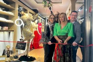 El carrer Alloza de Castelló acull la inauguració d'una nova botiga d'alta costura
