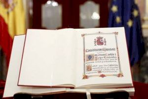El Consell canvia un decret de 2015 per a flexibilitzar la commemoració de la Constitució Espanyola