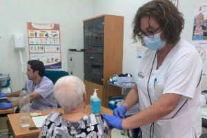 El departamento de salud de Alicante celebra el 2 de diciembre su segunda jornada extra de vacunación contra la COVID-19 y la gripe