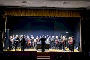 La Coral de la Unió Musical de La Nucía actuó en El Sindicat el pasado domingo