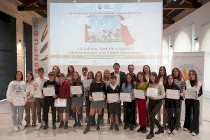 Ontinyent entrega els premis de rendiment acadèmic al marc de la Setmana de la Ciutat Educadora