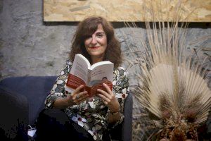 La escritora Elvira Lindo será nombrada embajadora del Cava de Requena