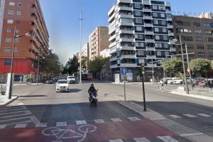 Atenció: demanen ajuda per a identificar a una persona atropellada a València i els dos vehicles escapolits
