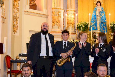 Homenaje a Vicente Ivars “El Mestre” y a Juanjo García en el concierto de Santa Cecilia de la Banda de Benitatxell