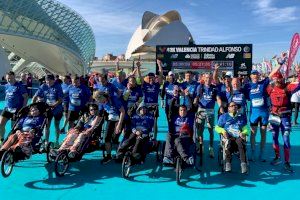 Muchas historias en una: cinco jóvenes con ataxia telangiectasia completan el Maratón Valencia Trinidad Alfonso