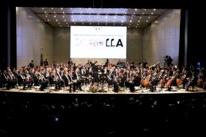 La Societat Musical Instructiva Santa Cecília de Cullera s'alça amb el Primer Premi i Menció d'Honor al CIM d'Altea